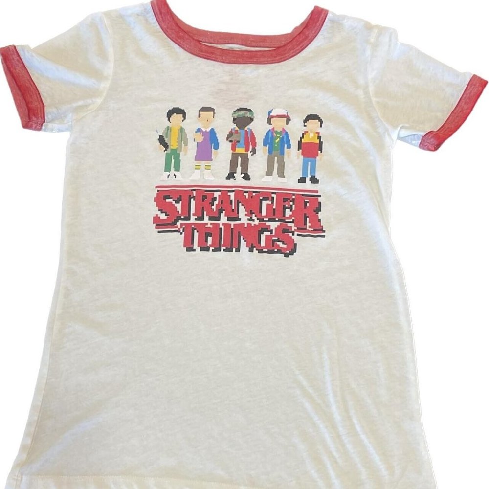 STRANGER THINGS Short Sleeve Pull-Over XS T-Shirt White With Red Trim